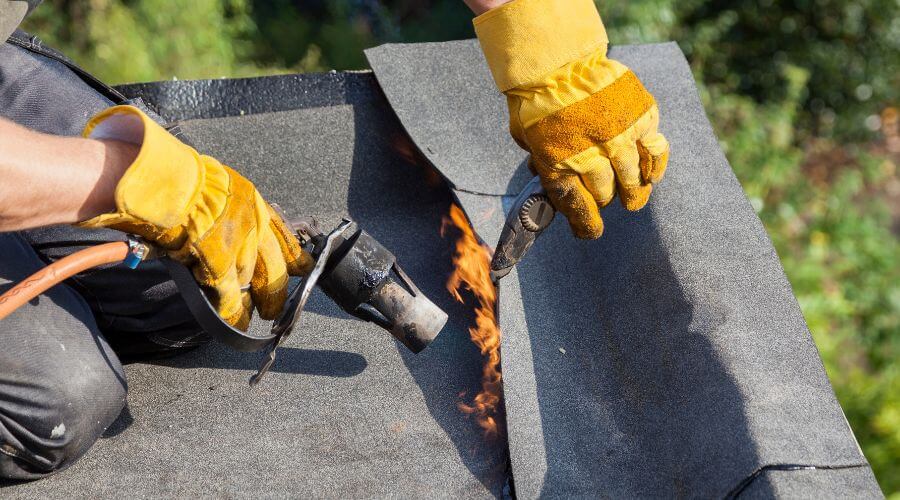 Professional gutter cleaning in Cape Elizabeth, ME